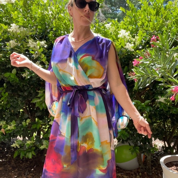 Suzi Chin for Maggy Boutique Dresses & Skirts - Suzi Chin for Maggy Boutique sleeveless cape watercolor midi dress